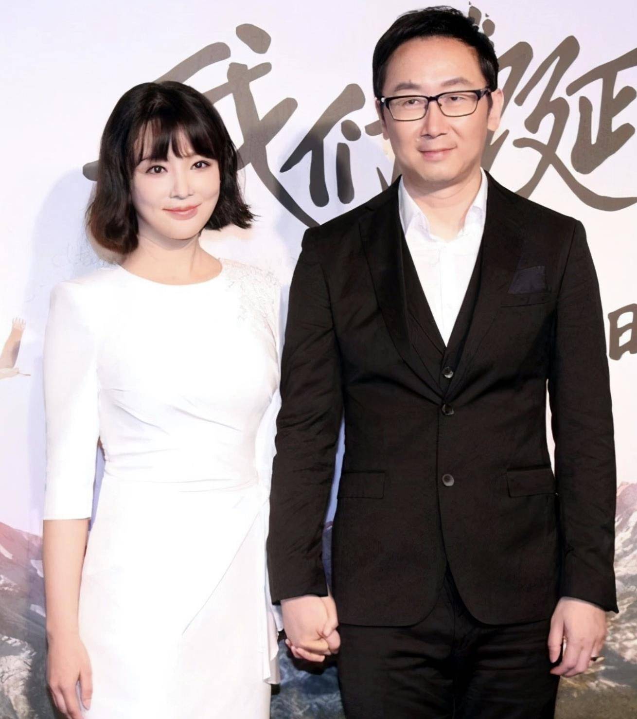 原创胡蝶嫁导演陆川7年生2娃独自产检长期分居如今幸福美满