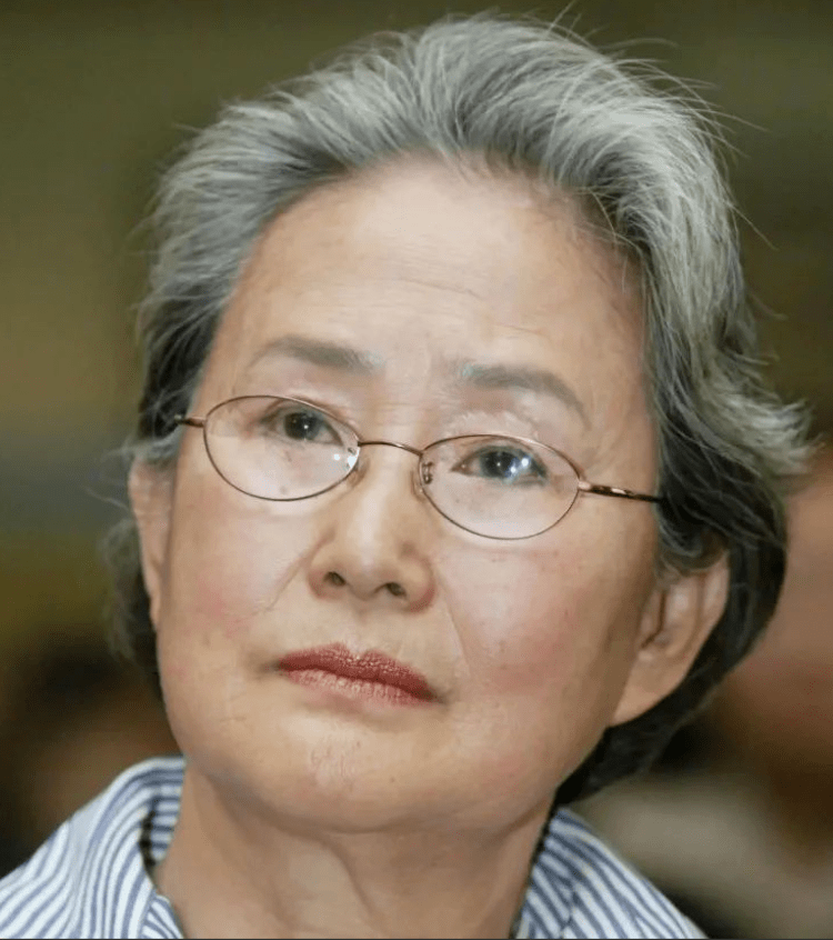 2022才过半，就有44位名人去世，有人梦中离世，最小15岁_作品_观众_一生