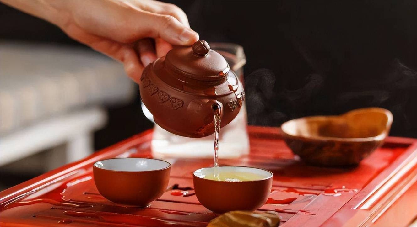 东莞6旬茶叶老板,30年总结4大喝茶"冷知识"!