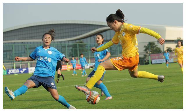 江苏女足赢球获赞,球迷拒绝金元足球_球员_比赛_汪倩倩