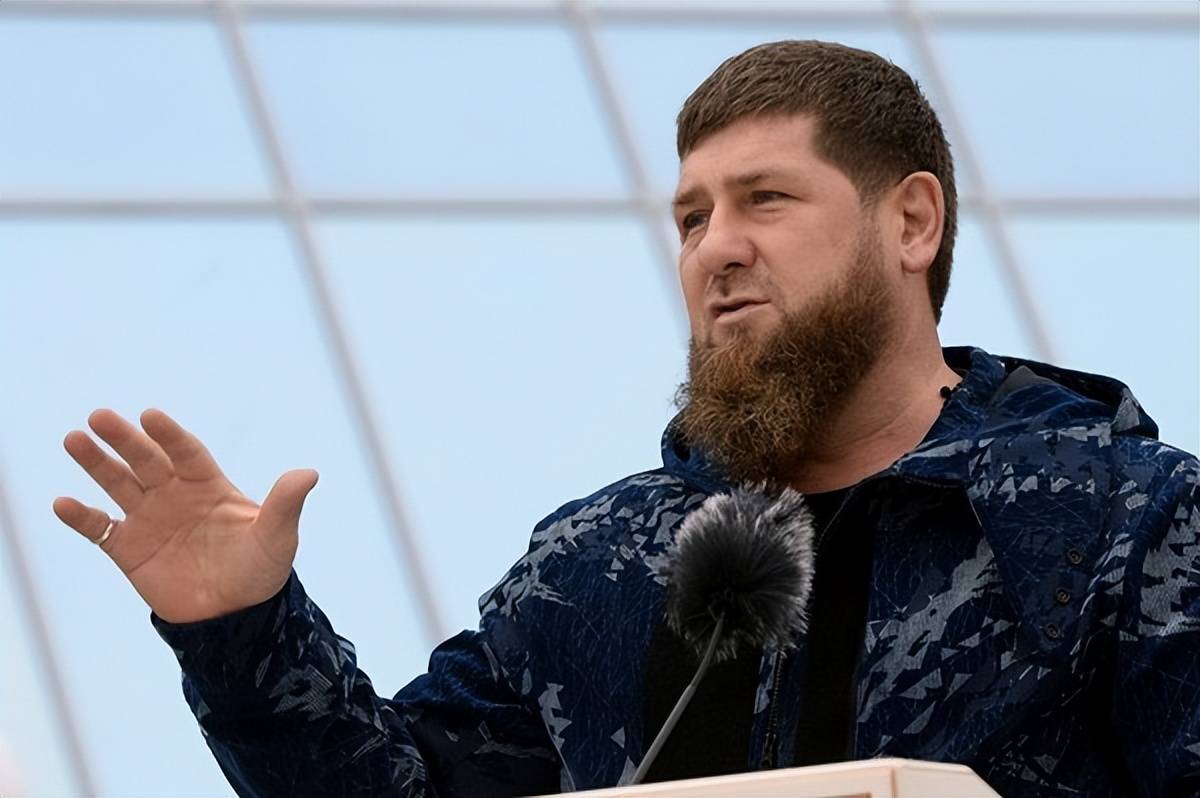 原创小卡德罗夫再次威胁波兰如果不停止狂吠很快就会灰飞烟灭