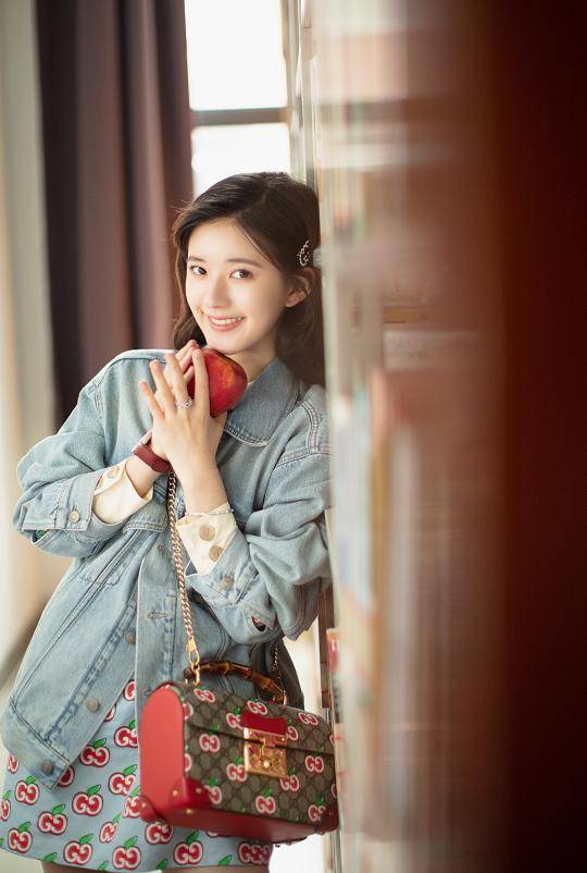 原创赵露思林彦俊七夕情人节大片一个甜妹一个校草很有cp感