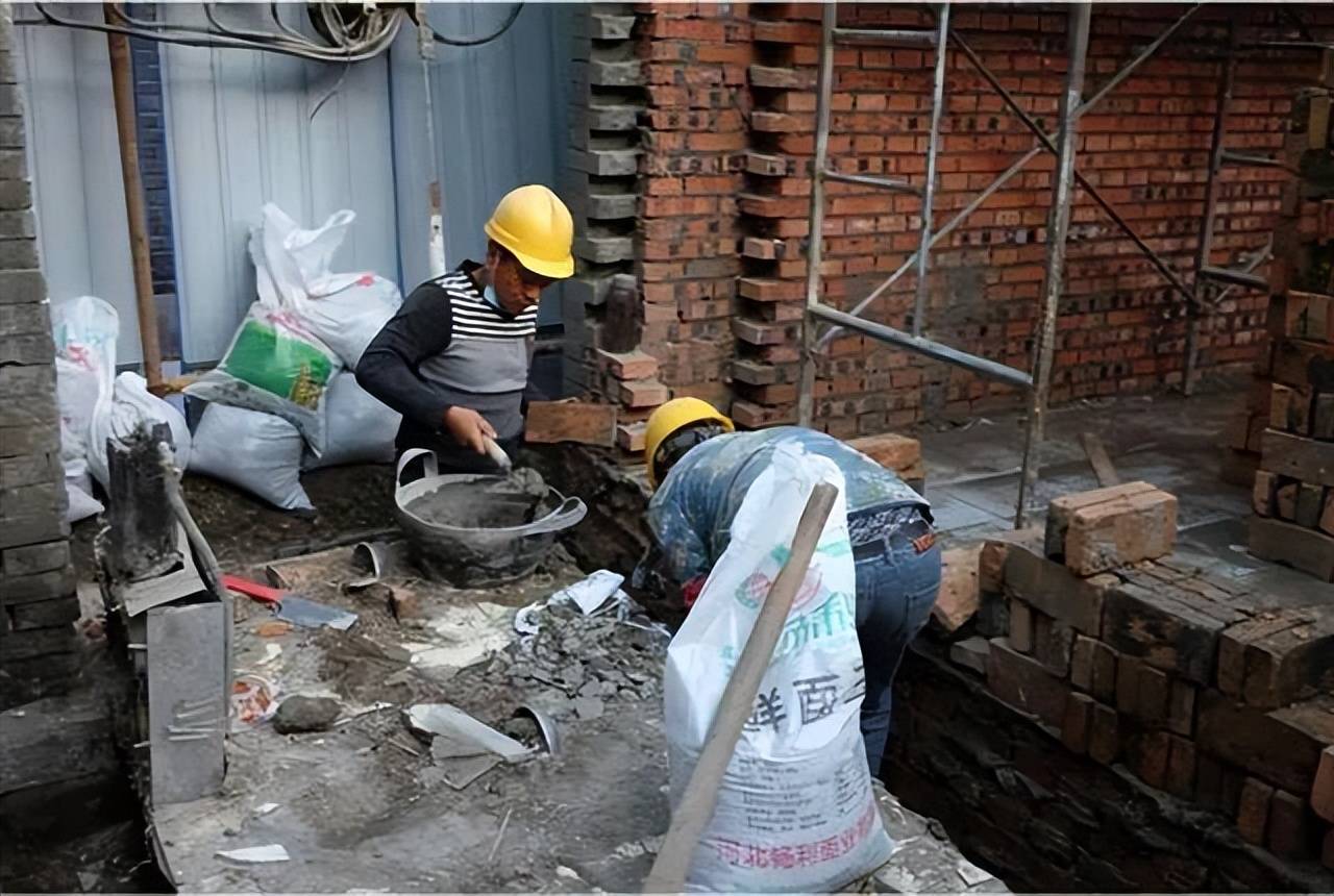 相较之下,快递员和外卖员的岗位更受队.