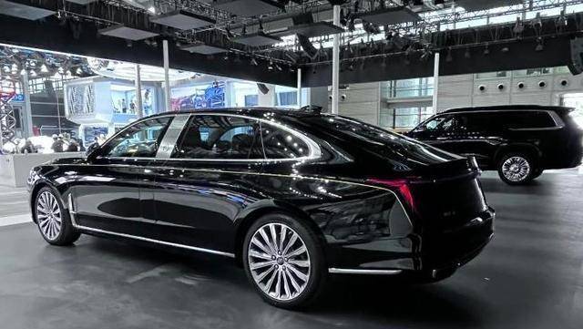 红旗h9亮相粤港澳大湾区车展售价86万起