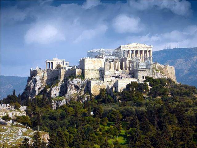 原创             一个希腊神话中的城市，生活自由且休闲，堪称翻版成都