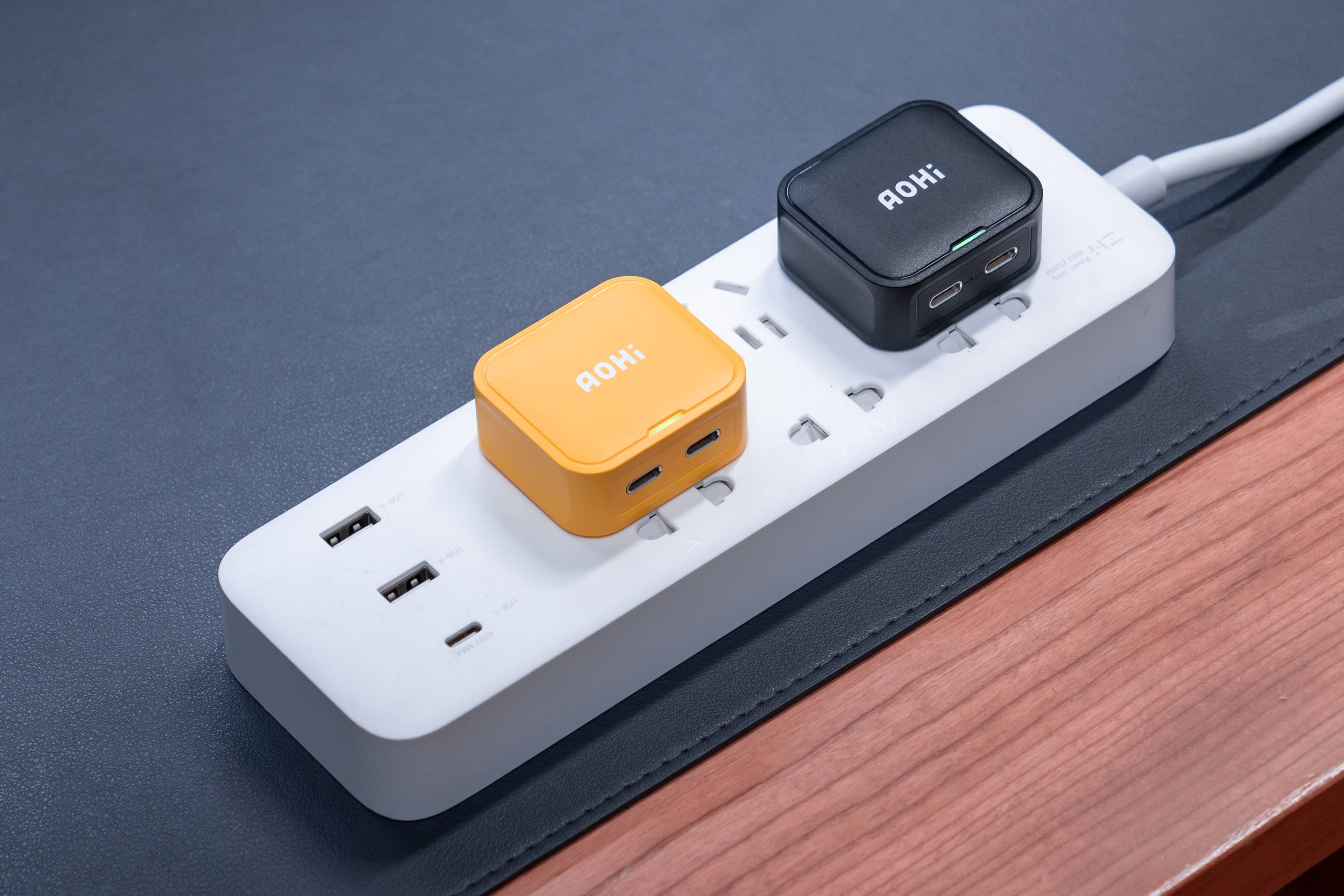 Aohi 数显快充线原来这么好玩?兼评 40W 双 C 口充电器