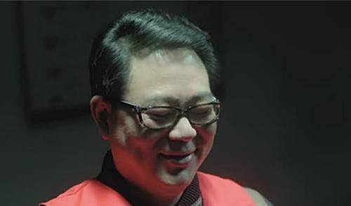 高小琴,高小凤在赵瑞龙的饭店里,得到了杜伯仲的悉心栽培.