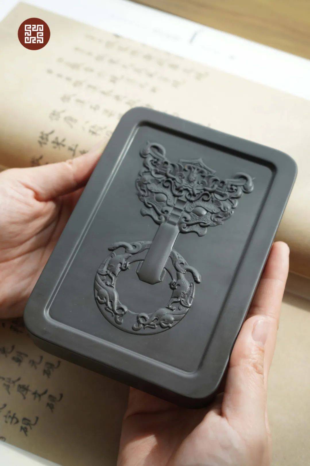 河北易水砚有限公司积极参与"非遗进校园"活动的开展,有利于加强孩子