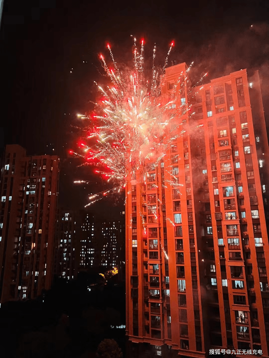 上海宝山烟花燃放点图片
