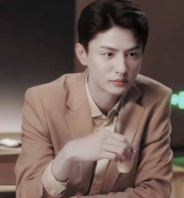 《请叫我总监》烂尾，凤凰男苏维然不可能凭宁檬的两句话就去自首