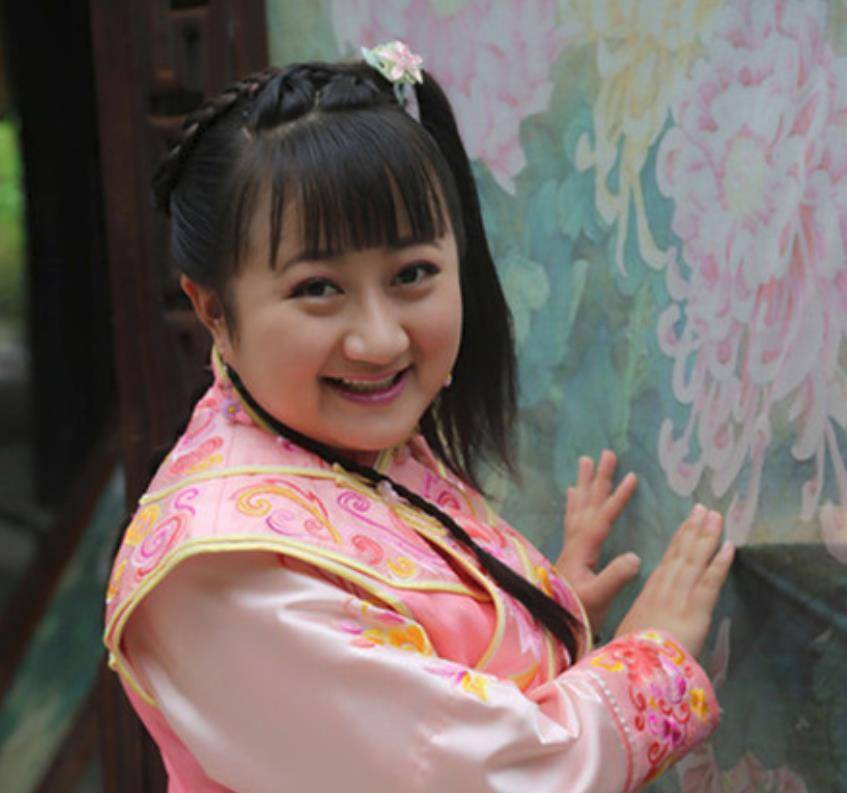 因为肥胖不能演主角,圈内明星肖战最铁,颜值不高,但人缘极好_臧洪娜