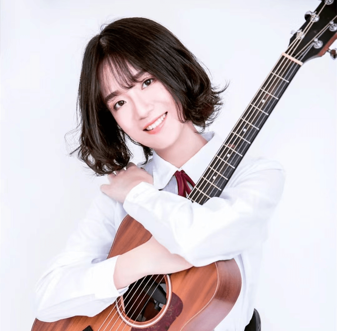 陌陌元老主播迎六周年庆原创音乐人丹丹来了与粉丝分享喜悦