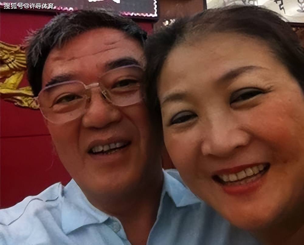 原创最没原则的影帝李立群只要给钱就拍娶小娇妻育有三个孩子