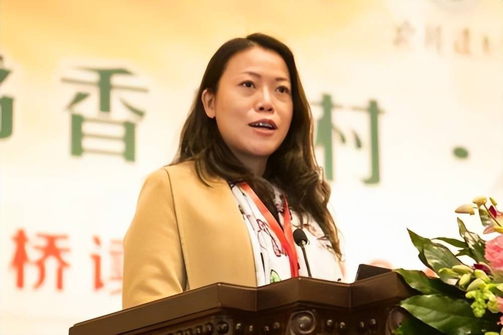 原创不得不服的5位首富企业长青财富千亿3人来自广东2人是校友