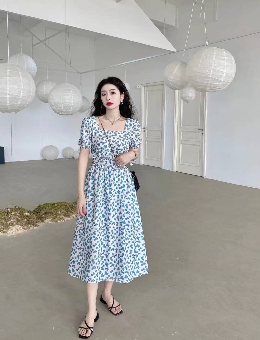 碎花连衣裙配什么鞋子好看