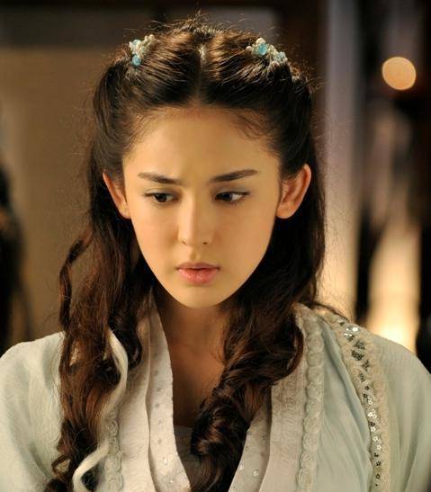 女星中分古装造型:热巴遭差评,倪妮没进前三,第一美难超越_头饰_发型