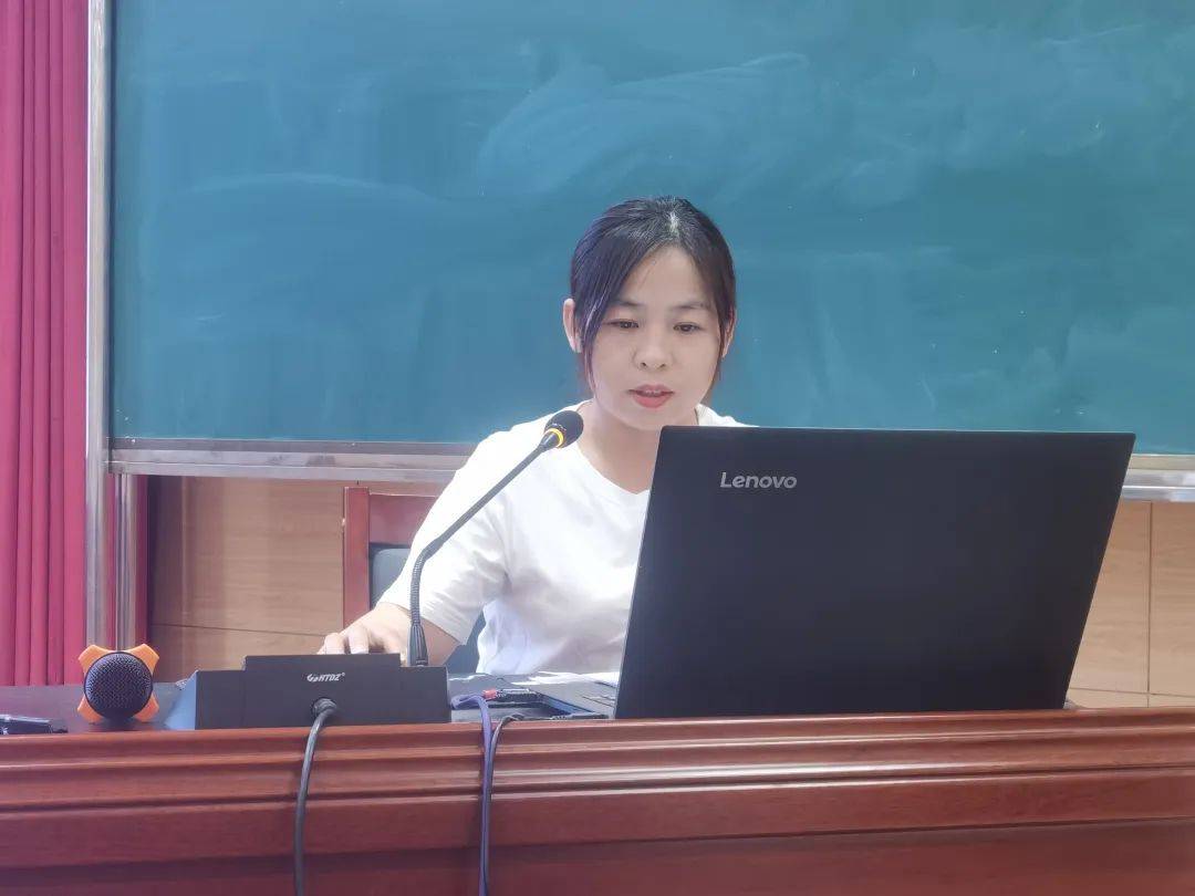 【精研细教 共谱新篇】忻州一中主北两校区举办数学学科教学论坛