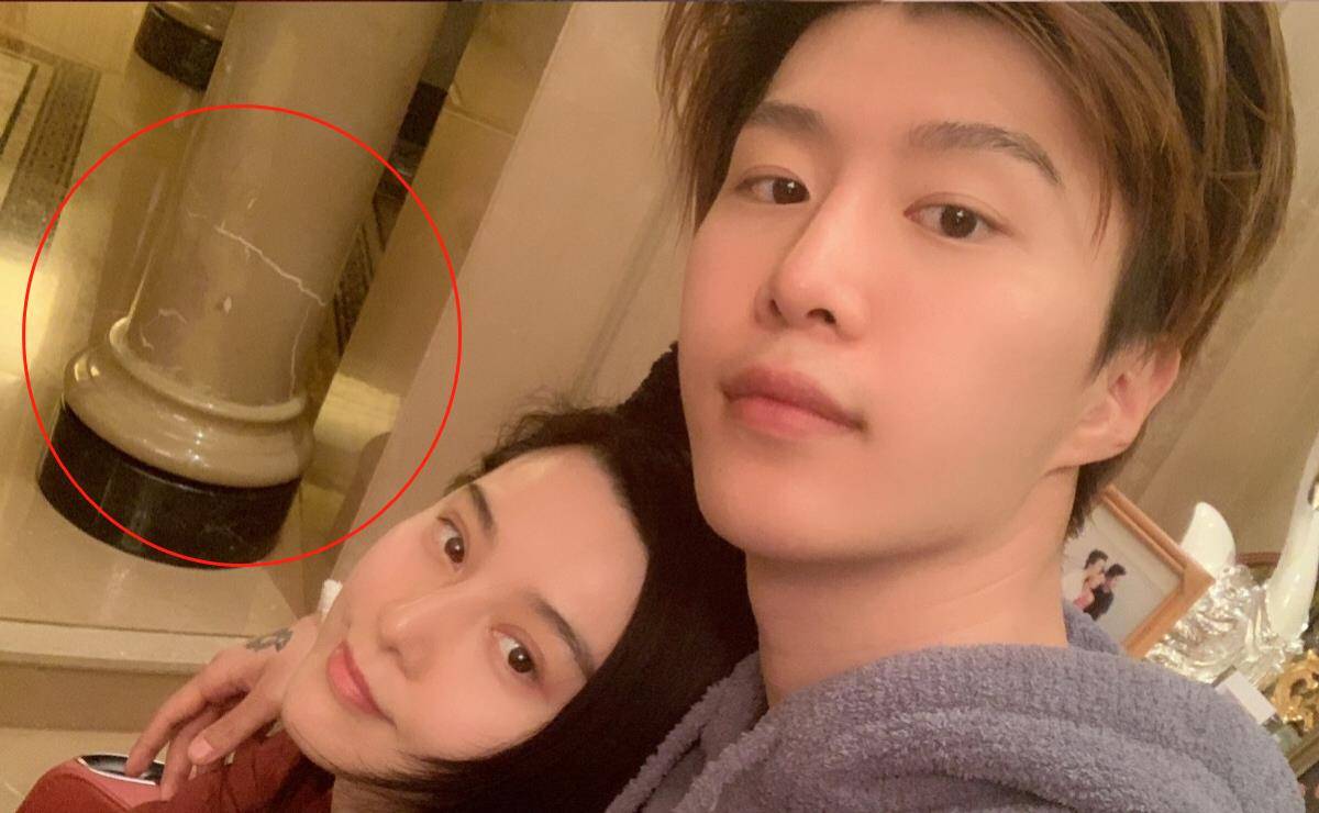 原创范丞丞独居公寓内景曝光离开姐姐与父母家具随意摆眼镜最工整