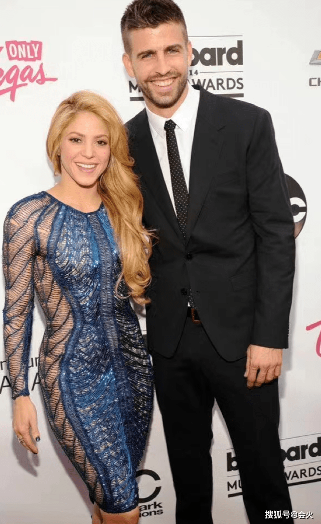 曾婚内出轨年轻美女,在争夺儿子抚养权_夏奇拉_waka_天后