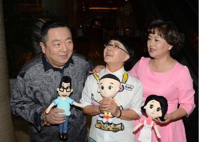 原创鞠萍被二婚老公宠爱20年如今25岁儿子曝光网友浪费了好基因