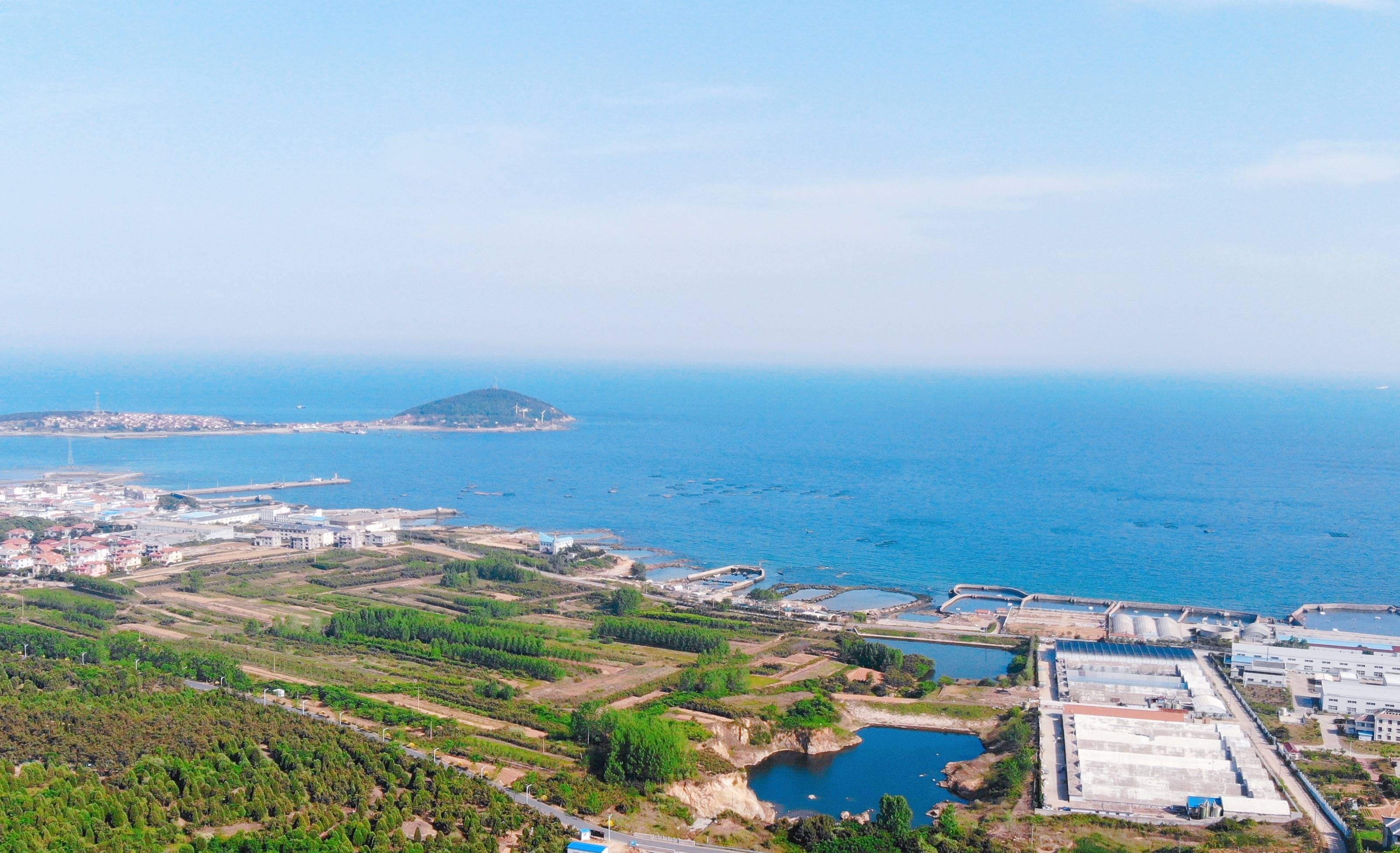 青岛这座山竟是2000年前的都城，秦始皇住这里，银龙海湾免费开放