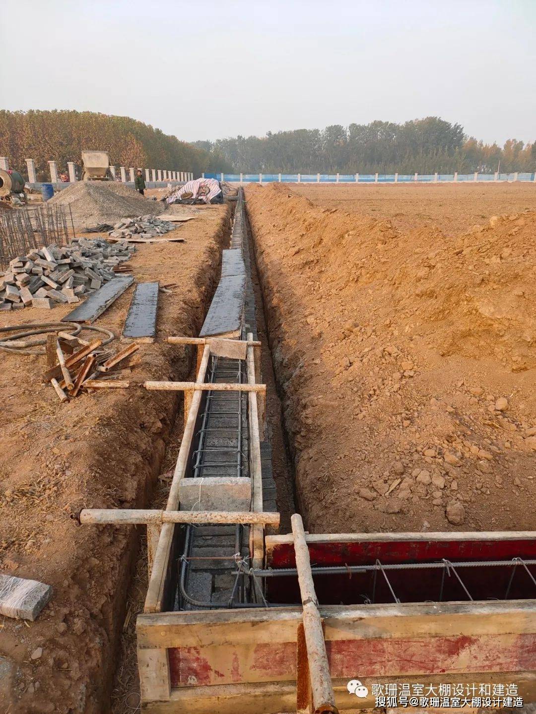 歌珊温室玻璃大棚土建基础和维护墙体施工参考