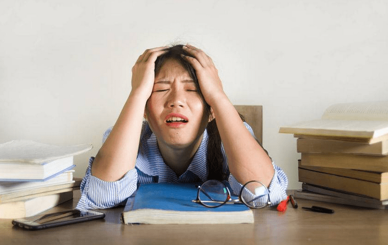 原创高考第二天昨日考题难到紧张建议考生多吃这水果帮助缓解