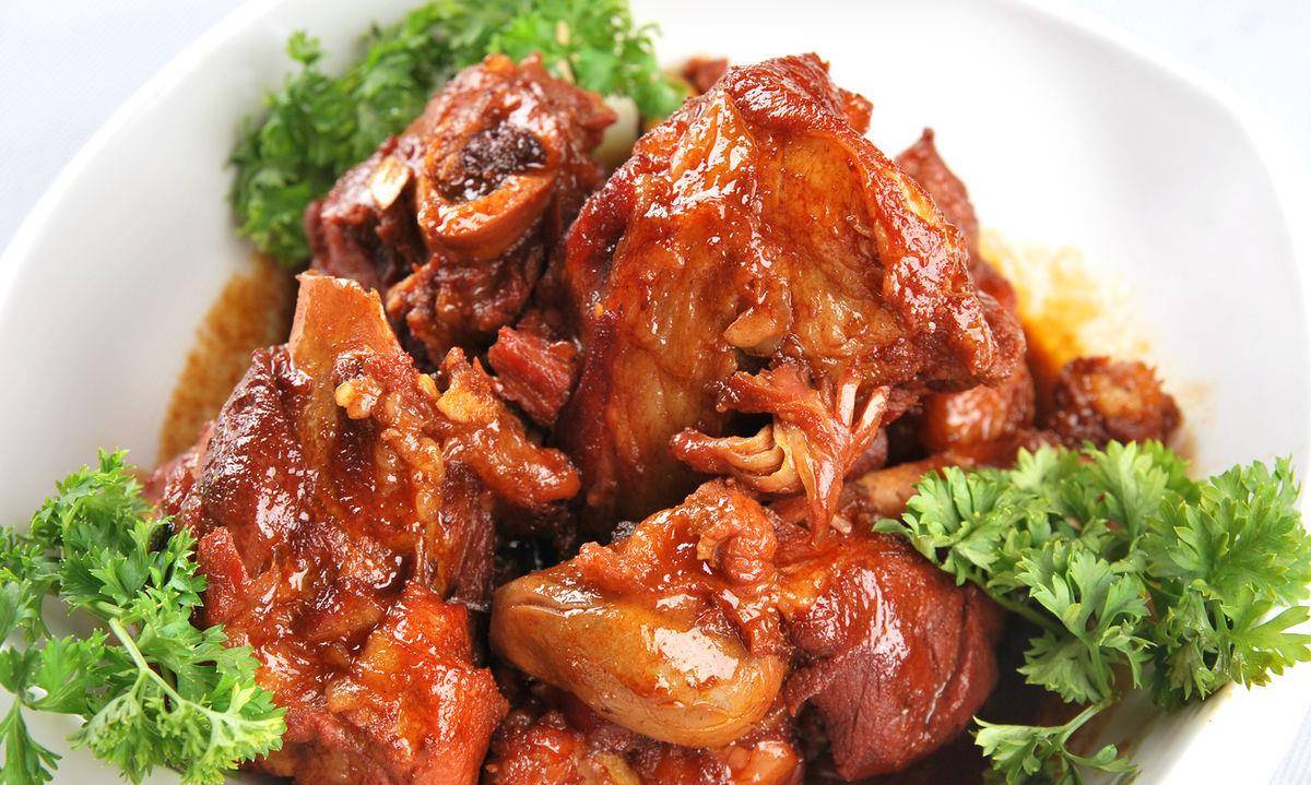 50元买6斤大骨头铁锅一炖,双手抱着啃越啃越香,真过瘾_关火_香料_蔬菜