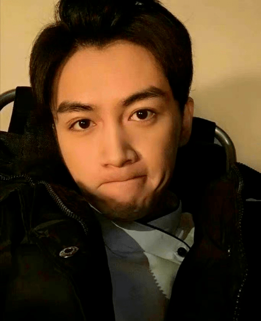 原创在陈妍希病房抽烟跟袁姗姗开黄腔陈晓的人品也经不起推敲啊