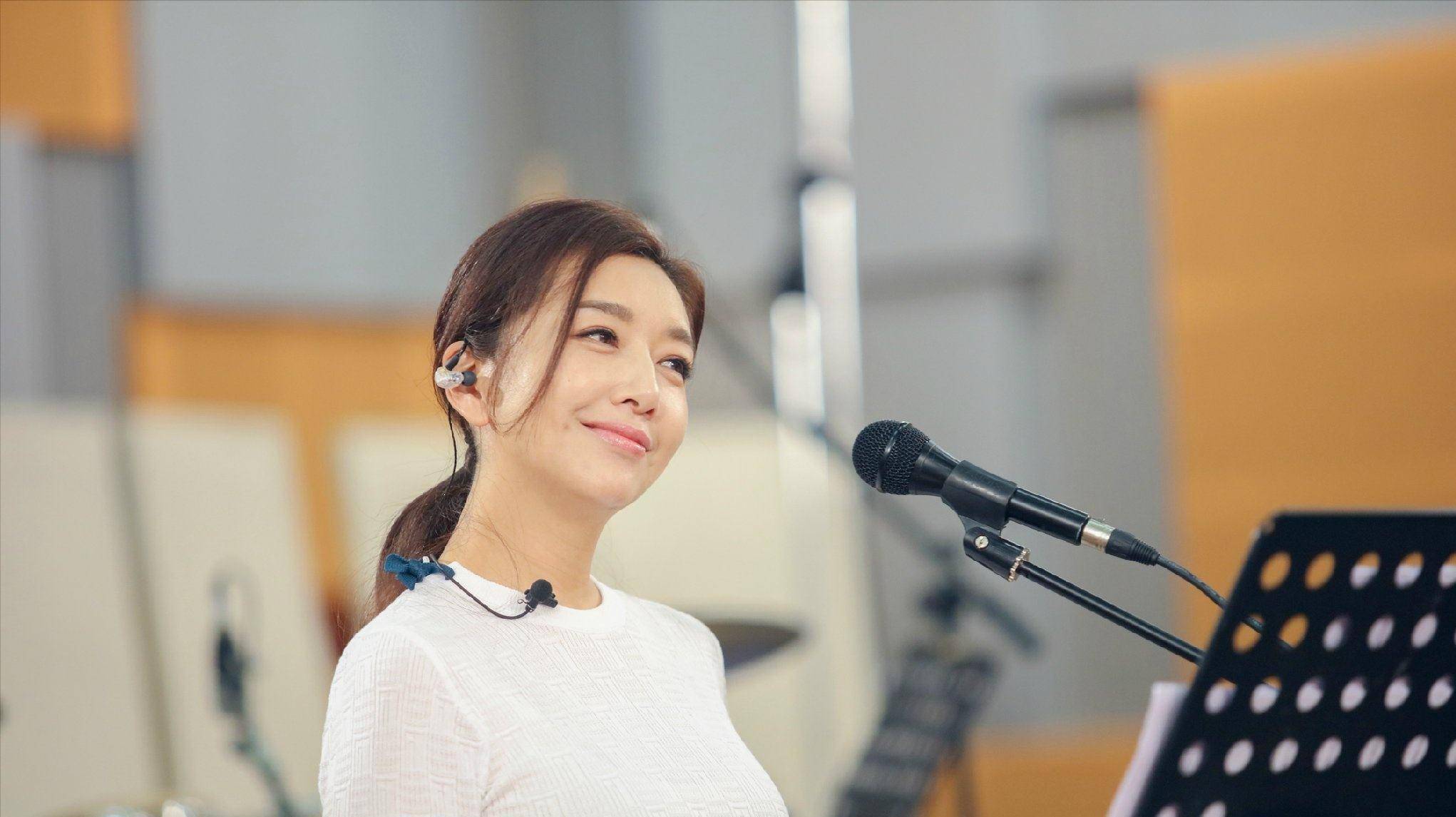 震惊一时,与靳东恋爱5年,如今54岁却依旧美如少女_高曙光_杜梅_王志文