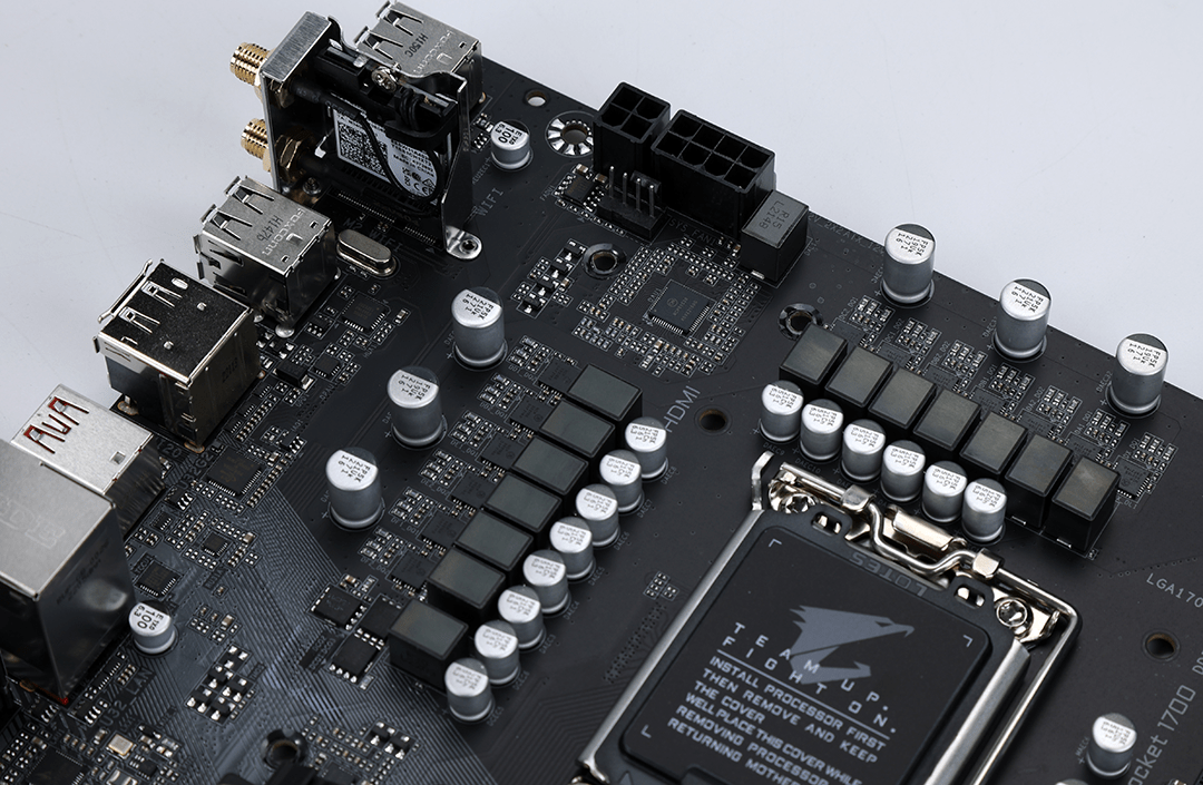 12代非ki7装机推荐技嘉小雕axb660m主板rtx3070ti32g大内存