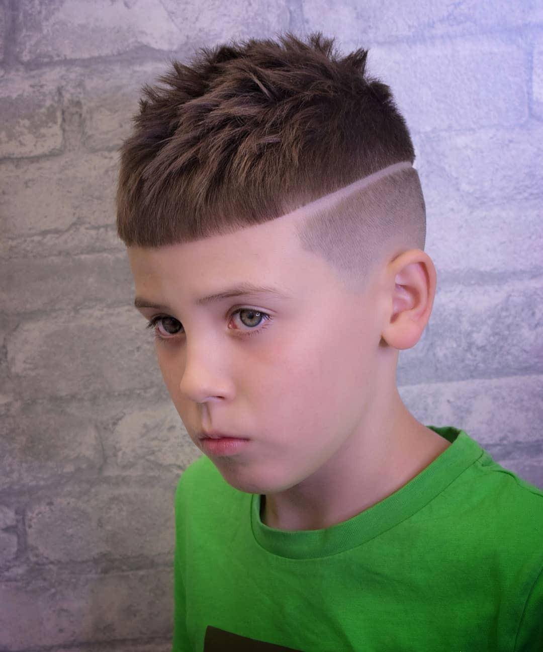 10小男孩头发造型图片图片