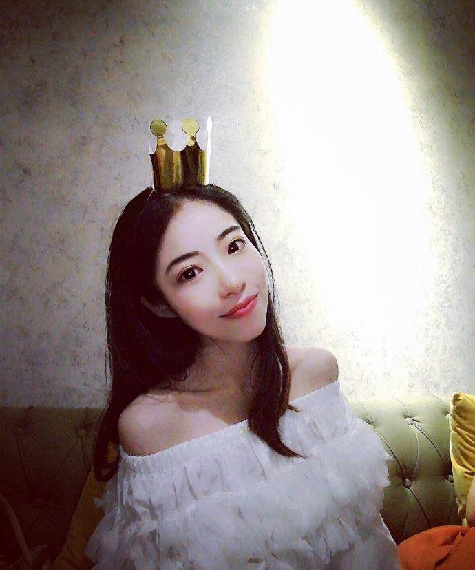 嘻哈歌手王以太官宣结婚!