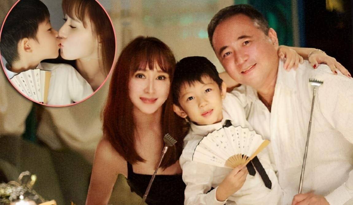 原创96中戏班花胡静晒健身照豪宅花园曝光被富豪老公宠成公主