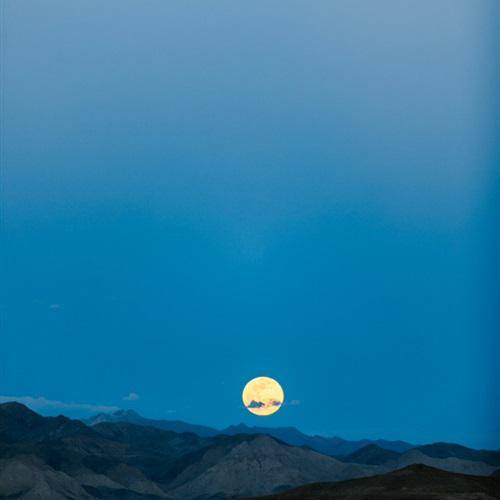 美丽的夜晚风景微信头像,明亮皎洁的月亮美极了_头像_风景_明亮