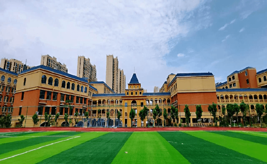 郑州沪华国庆学校2022小升初政策咨询_课程_教育_英才