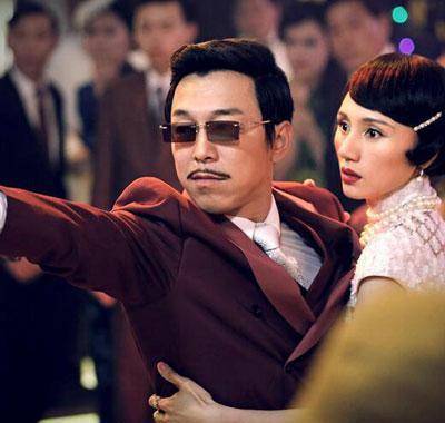 黄渤跟袁泉合作的影片不止一部,有《小巷名流》,《心花路放》等等,一