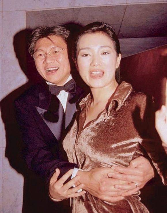 原创20年前孙红雷为了巩俐和大他11岁的丁嘉丽分手如今她过得咋样