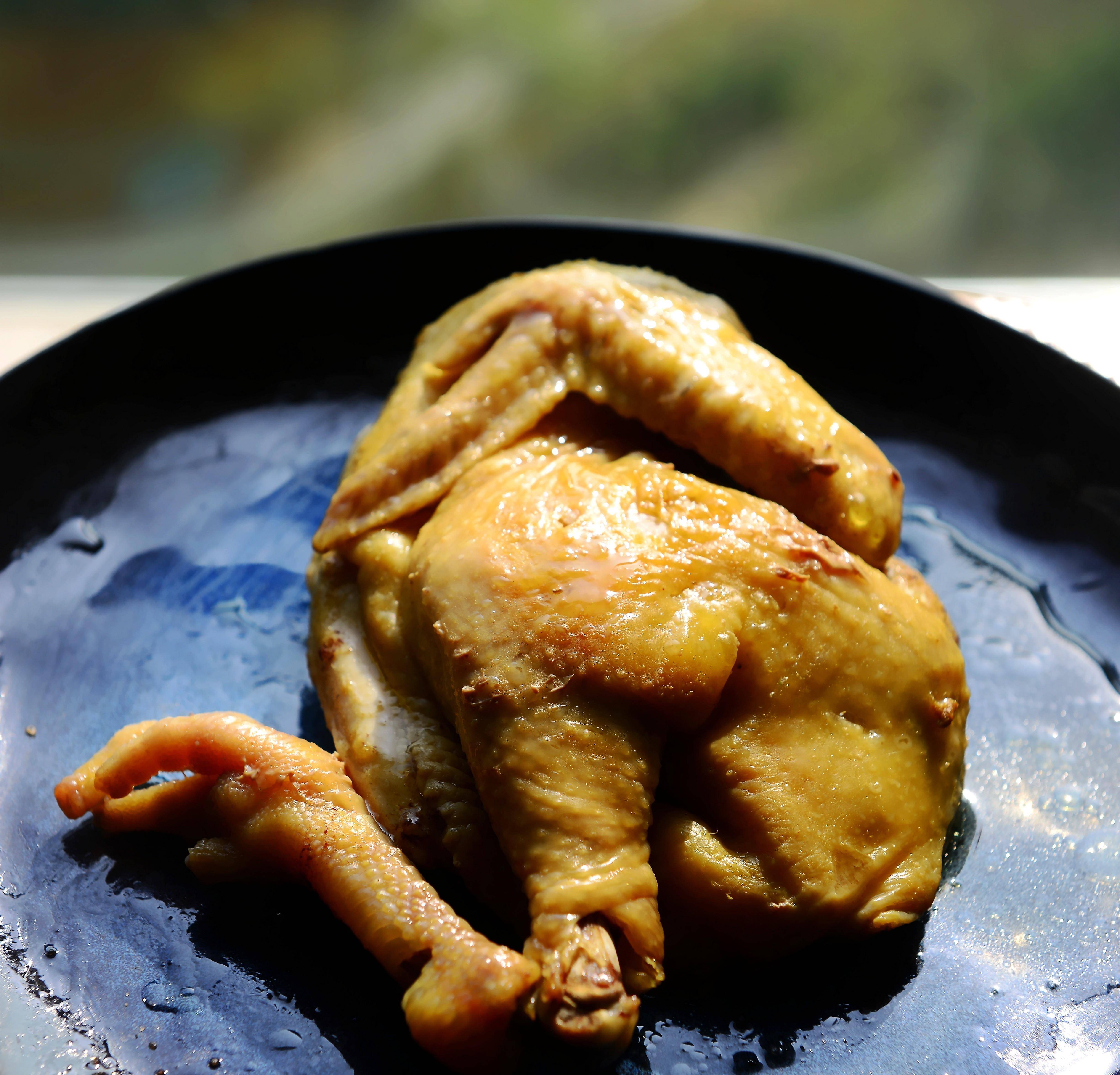 2斤粗盐半只鸡做法简单美味的盐焗鸡咸香入骨好吃到啃手指头