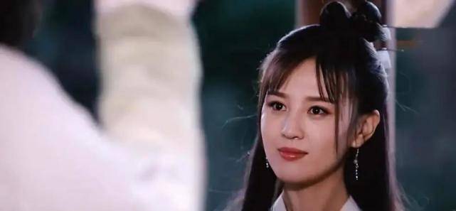 新版阿碧由演员蒿雨雨扮演,终于有个版本的天龙八部开始重视阿碧的