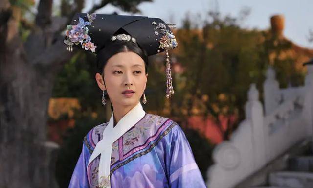 近日,斓曦参演的电视剧《希望的大地》开播,这部剧是新中国成立70周年
