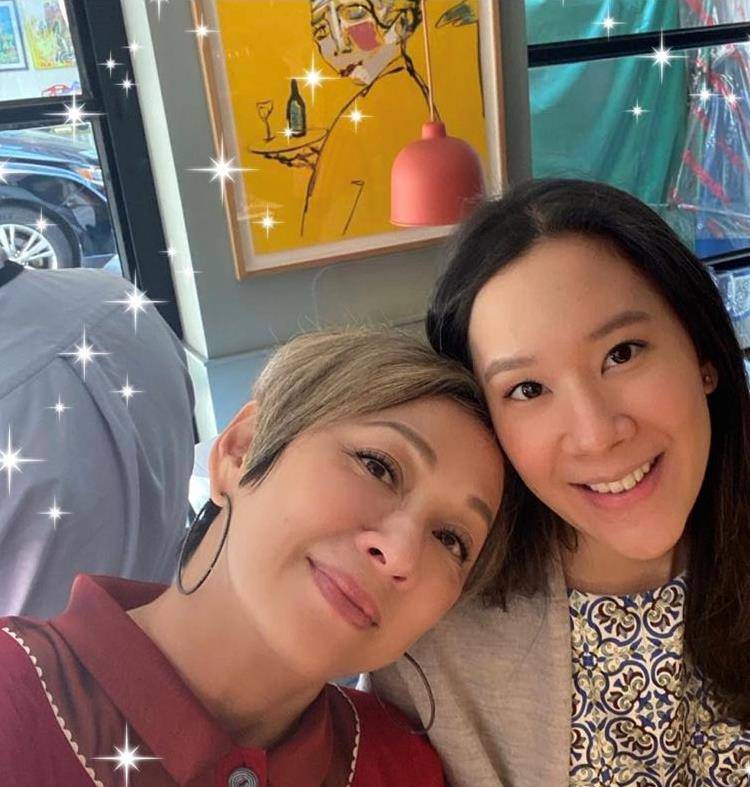 周润发与爱妻陈荟莲结婚23年,两人神仙眷侣般的感情一直被人所赞颂.