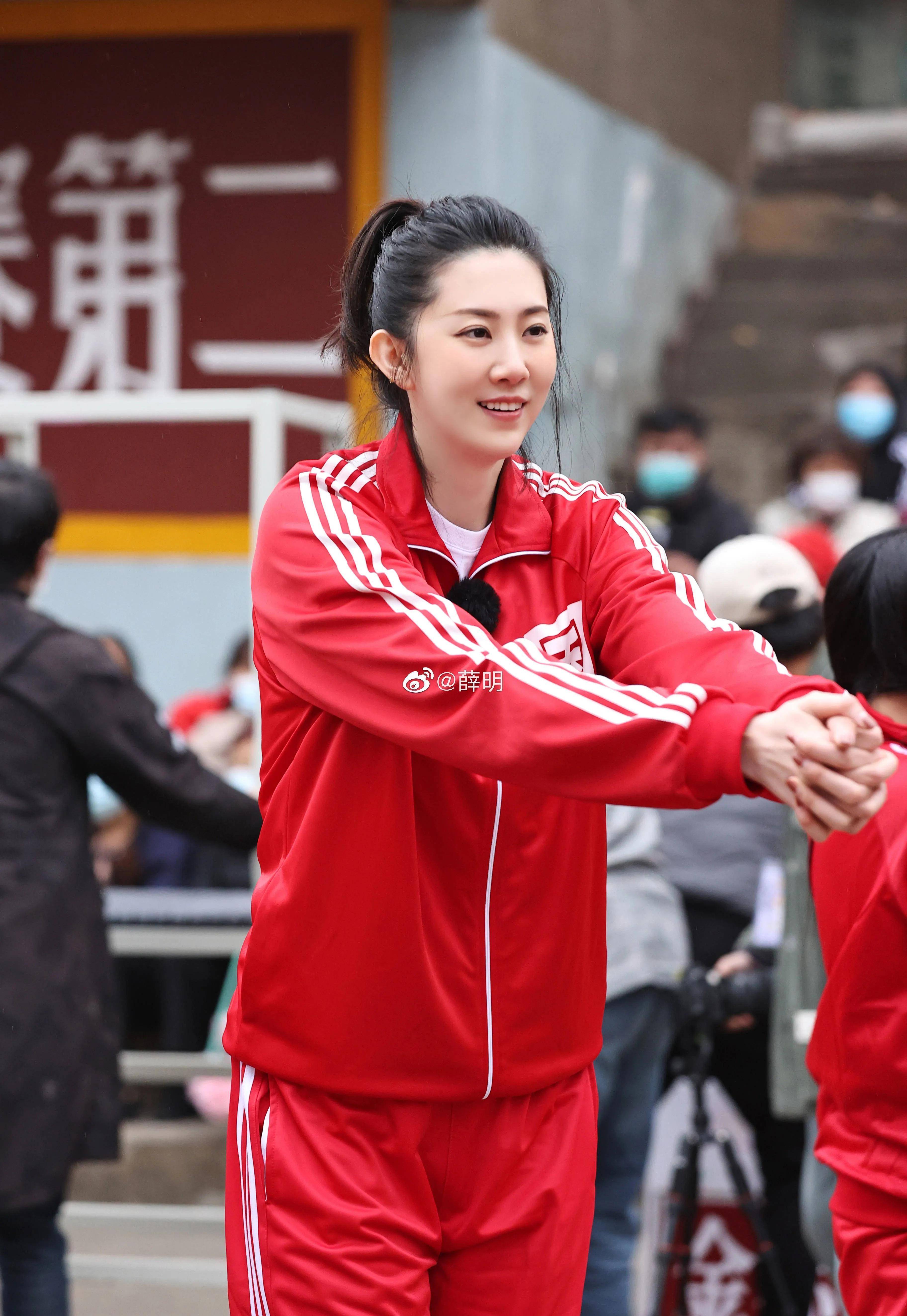 与央视导演闪婚闪离,今34岁依旧单身_薛明_训练_什刹海体校