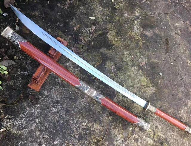 [苗刀落淵] 繍春刀 牛尾刀 苗刀 手鍛造打 鋼刀 冷兵器 古兵器 武具 両手刀 苗刀落淵] 繍春刀 牛尾刀 苗刀 手鍛造打 鋼刀 冷兵器 古兵器