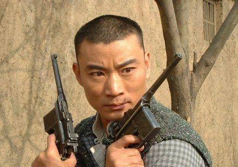 张亚坤——彭亮王强是副队长,人称大队副.