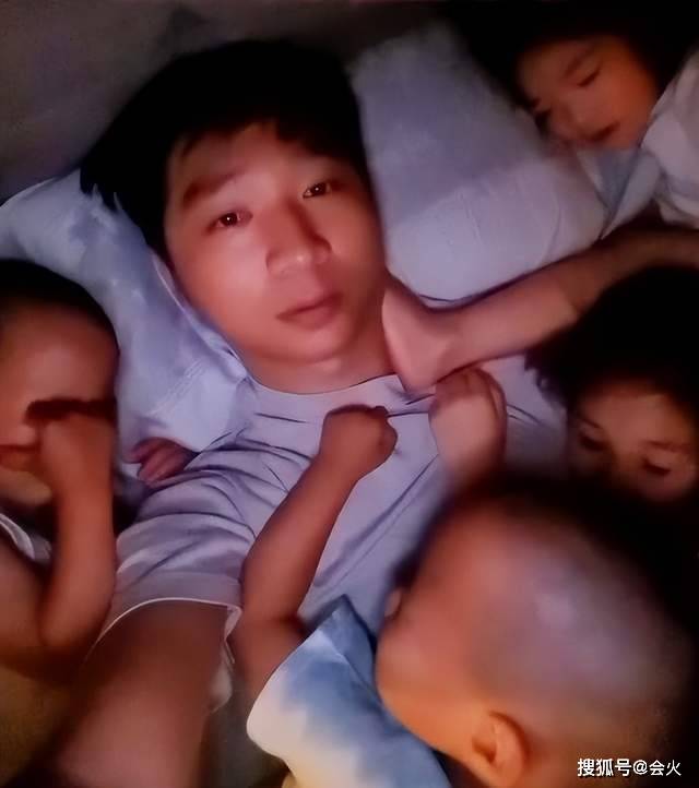 陈佩斯孙女在家学防身术!五官清秀颜值高