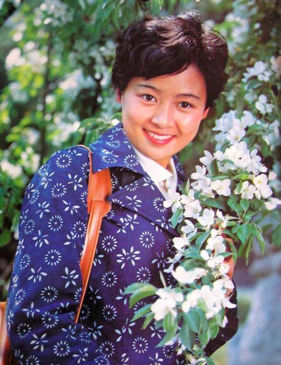 原创80年代电影女星张瑜因主演庐山恋成名大家还记得吗