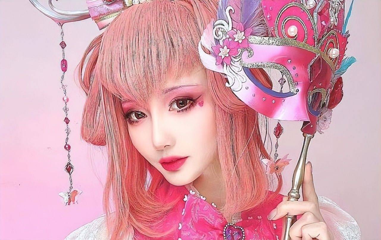 叶罗丽:真人女神cos情公主,一比一真实还原,走出二次元的壁垒_魅力