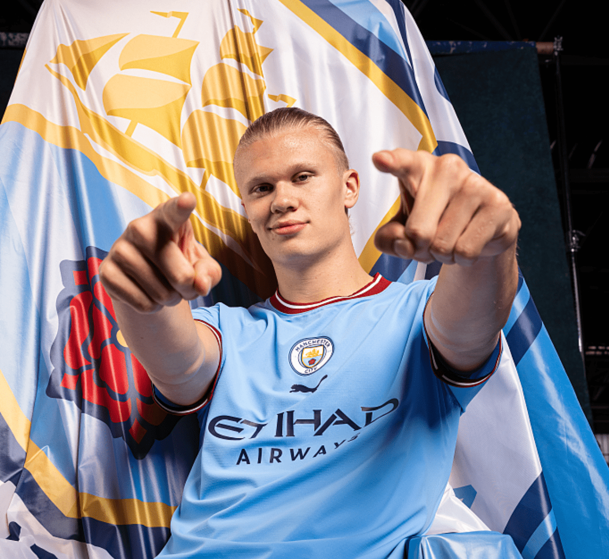 还长个呢哈兰德体检身高1米952不敢相信哇喔又长高了1厘米