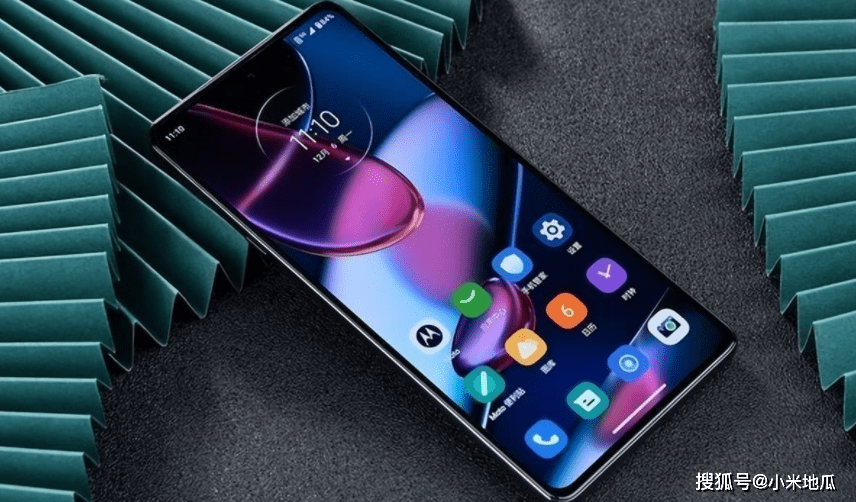 5英寸 天玑8100,与众不同的小屏旗舰_手机_屏幕_机身